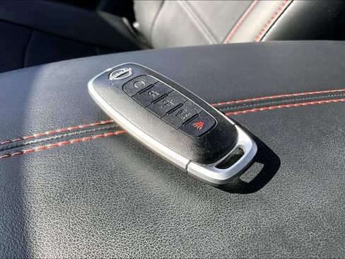 Certified 2025 Nissan Sentra SR w/ SR Premium Package image 34