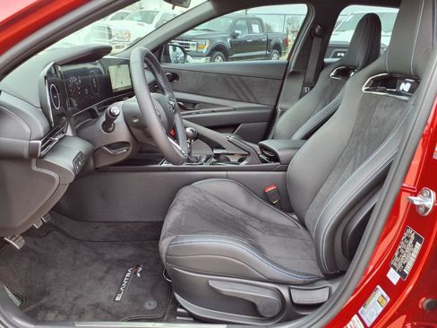 Used 2025 Hyundai Elantra N image 18