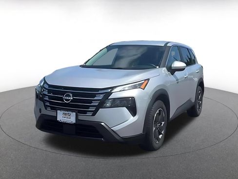 Used 2025 Nissan Rogue SV FWD image 5