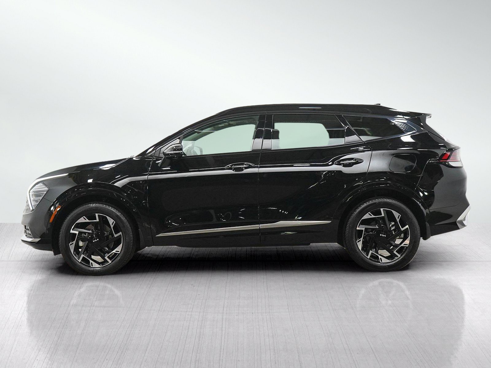 Used 2024 Kia Sportage SX AWD/4WD image 2