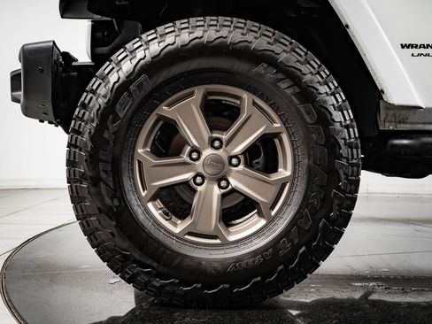 Used 2018 Jeep Wrangler Unlimited Sport image 12