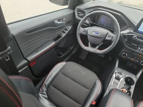 Used 2025 Ford Escape ST-Line Select AWD/4WD image 15