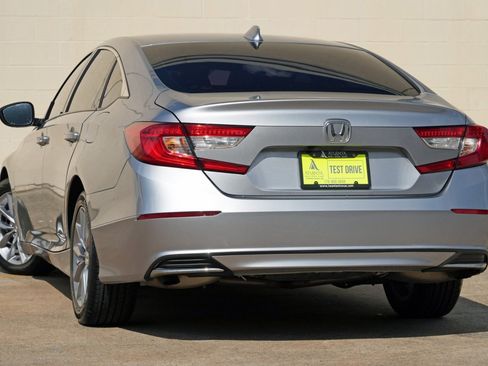 Used 2022 Honda Accord LX image 5