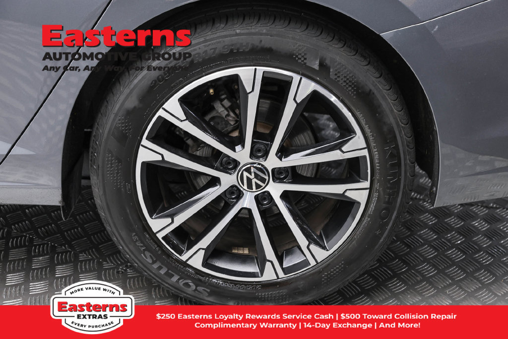 Used 2025 Volkswagen Jetta Sport FWD image 9
