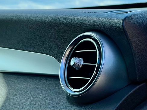 Certified 2022 Mercedes-Benz GLC 300 4MATIC image 22