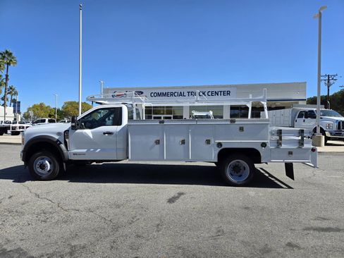 New 2024 Ford F450 XL w/ XL Chrome Package image 7