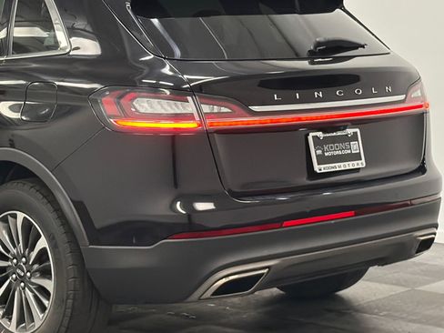 Used 2023 Lincoln Nautilus FWD w/ Premium Package image 7