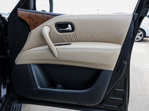 Used 2021 Nissan Armada SL image 27