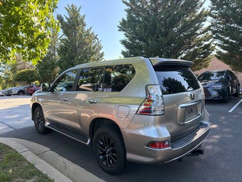 Certified 2023 Lexus GX 460 Premium w/ Premium Package AWD/4WD image 19