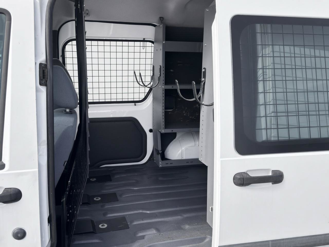 Used 2013 Ford Transit Connect XLT FWD image 11