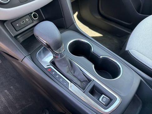 Certified 2024 Chevrolet Equinox LS FWD image 20