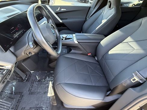 Used 2025 BMW iX xDrive50 w/ Premium Package image 21