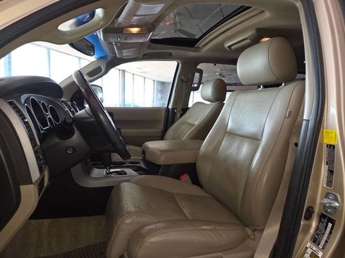 Used 2011 Toyota Sequoia Platinum AWD/4WD image 18
