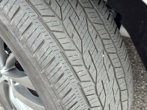 Used 2025 Buick Enclave Avenir w/ LPO, Floor Liner Package image 11