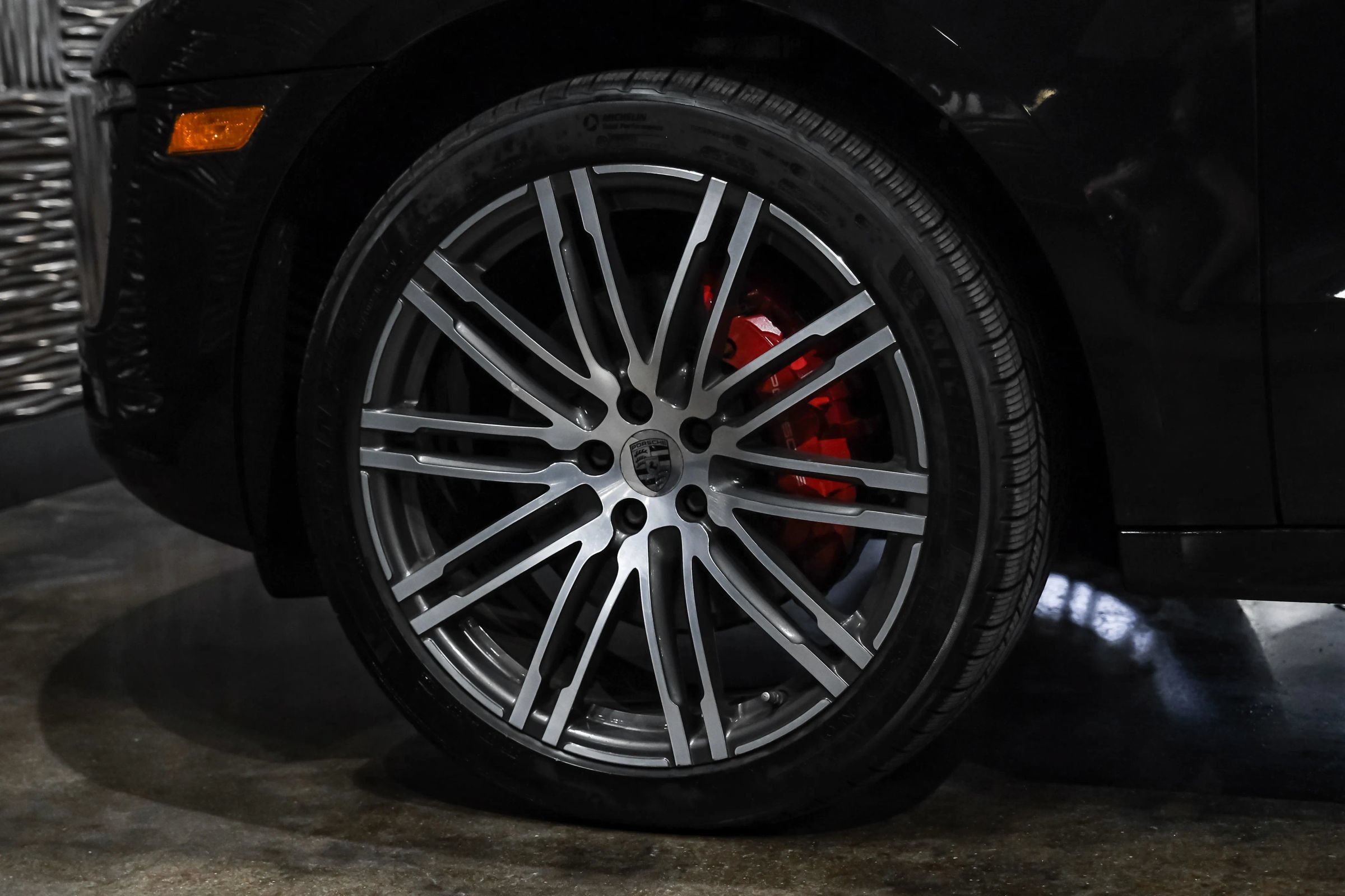 Used 2015 Porsche Macan Turbo AWD/4WD image 56
