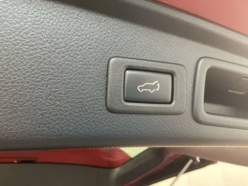 Used 2018 Subaru Forester 2.5i Premium AWD/4WD image 10