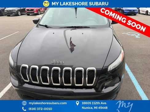 Used 2014 Jeep Cherokee Sport AWD/4WD image 2