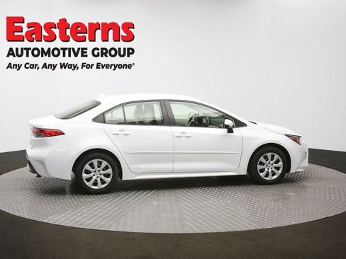 Used 2020 Toyota Corolla LE image 43
