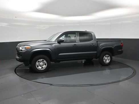 Used 2022 Toyota Tacoma SR image 4