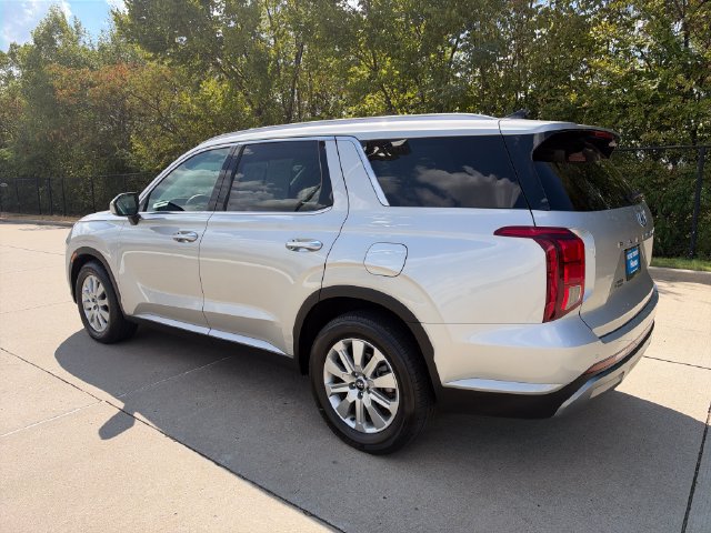 Used 2025 Hyundai Palisade SEL AWD/4WD image 3