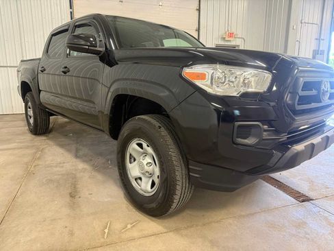 Certified 2023 Toyota Tacoma SR AWD/4WD image 10