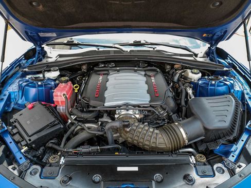 Used 2021 Chevrolet Camaro SS RWD image 42