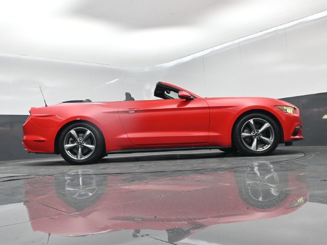 Used 2017 Ford Mustang Convertible w/ Equipment Group 051A RWD image 47