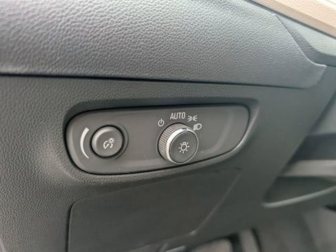 Used 2024 Buick Encore GX Avenir w/ Avenir Technology Package image 16