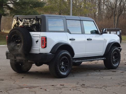 Used 2023 Ford Bronco Wildtrak image 25