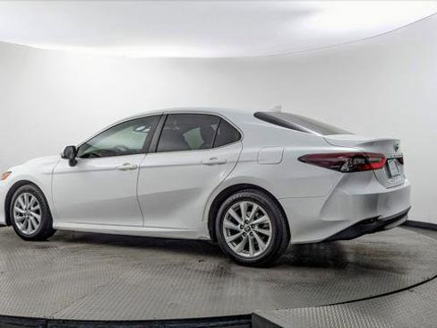 Used 2023 Toyota Camry LE image 6