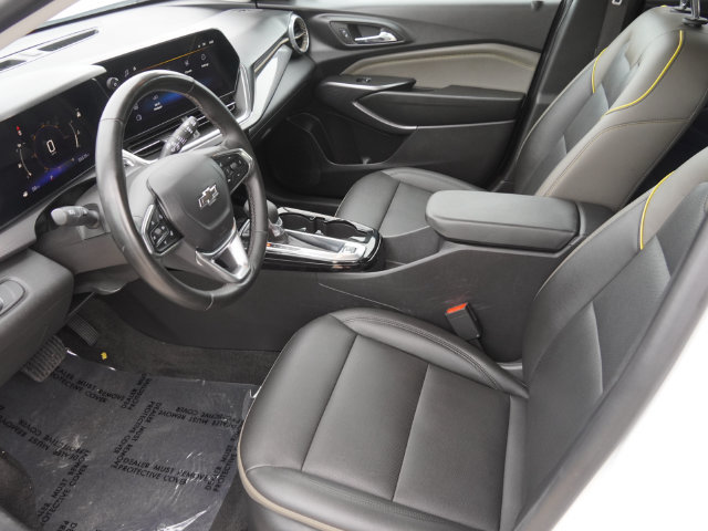 Used 2025 Chevrolet Trax ACTIV w/ Sunroof Package FWD image 19