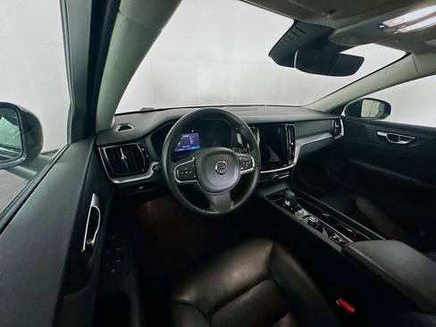 Used 2024 Volvo S60 B5 Core image 18