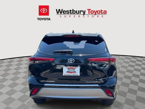 Used 2023 Toyota Highlander Platinum AWD/4WD image 7