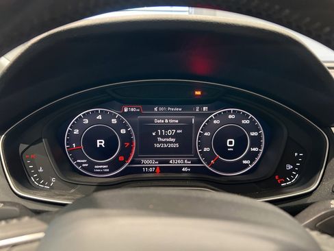 Used 2020 Audi Q5 Prestige w/ Prestige Package image 21