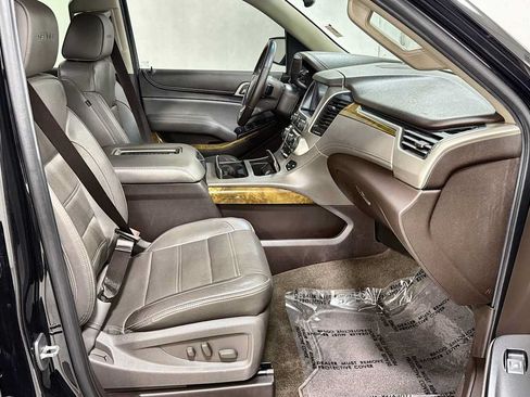 Used 2017 GMC Yukon Denali AWD/4WD image 30