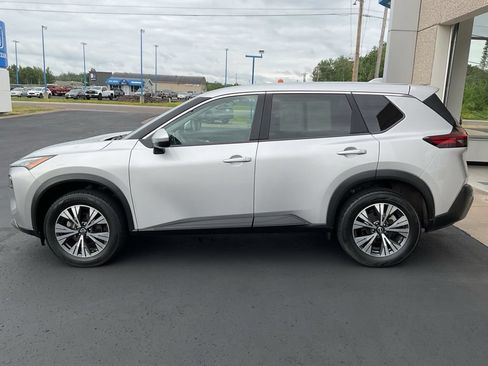 Used 2023 Nissan Rogue SV AWD/4WD image 8