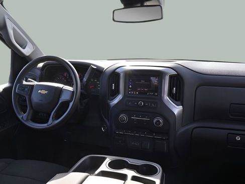 Used 2025 Chevrolet Silverado 2500 Custom w/ Custom Value Package image 19