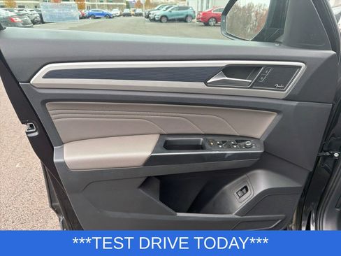 Used 2021 Volkswagen Atlas Cross Sport SEL Premium R-Line image 10