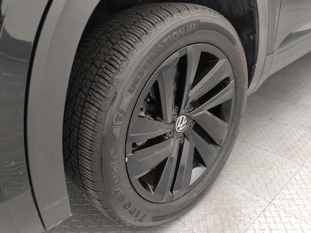 Used 2022 Volkswagen Atlas Cross Sport SE FWD image 31