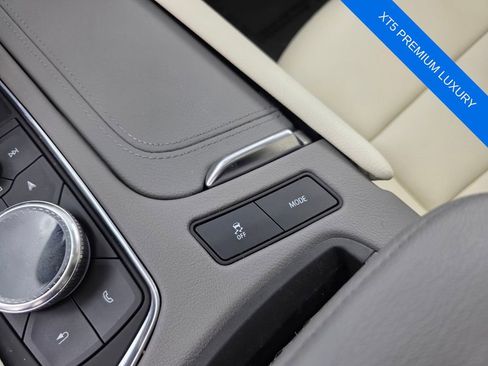 Used 2023 Cadillac XT5 Premium Luxury FWD image 24