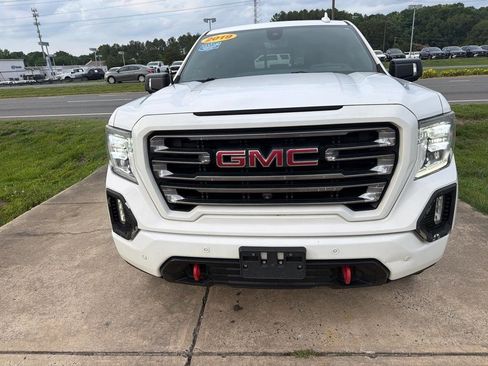 Used 2019 GMC Sierra 1500 AT4 w/ Technology Package AWD/4WD image 3