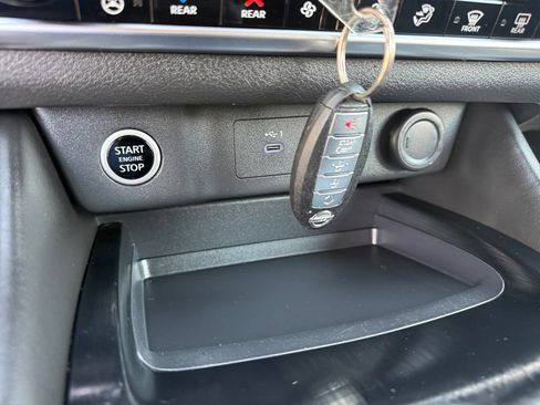 Used 2021 Nissan Rogue SL AWD/4WD image 23