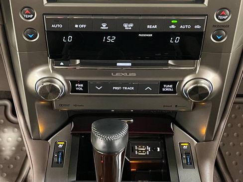 Used 2019 Lexus GX 460 Premium AWD/4WD image 24