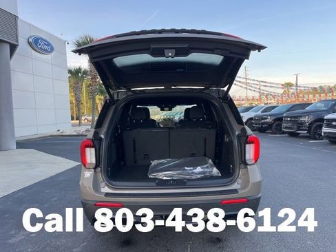 New 2026 Ford Explorer ST-Line w/ ST-Line Street Pack RWD image 19