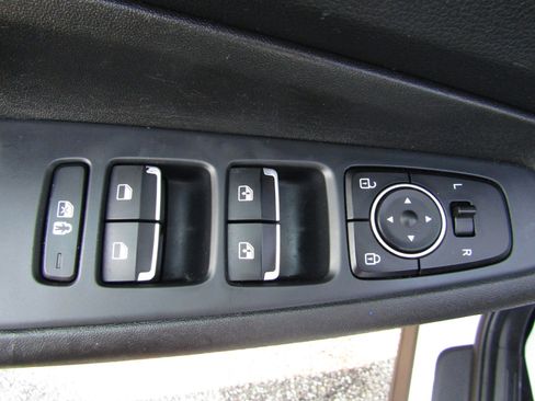 Used 2022 Hyundai Santa Fe SEL image 11