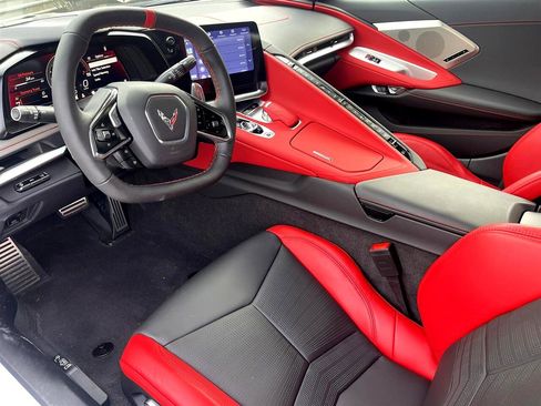 Used 2023 Chevrolet Corvette Stingray Preferred Conv image 11