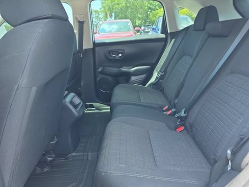 Used 2024 Honda HR-V LX image 27