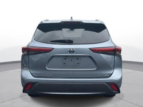 Used 2023 Toyota Highlander Limited AWD/4WD image 7