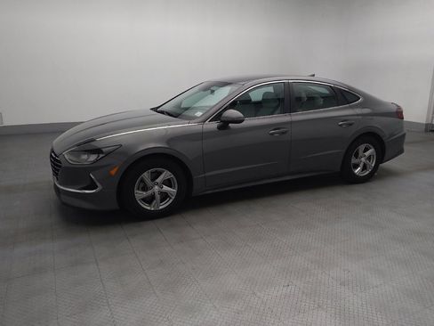 Used 2023 Hyundai Sonata SE w/ Cargo Package FWD image 2
