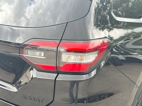 Certified 2025 Honda Pilot Sport image 27
